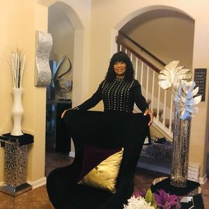 Meet your Posher, Joy